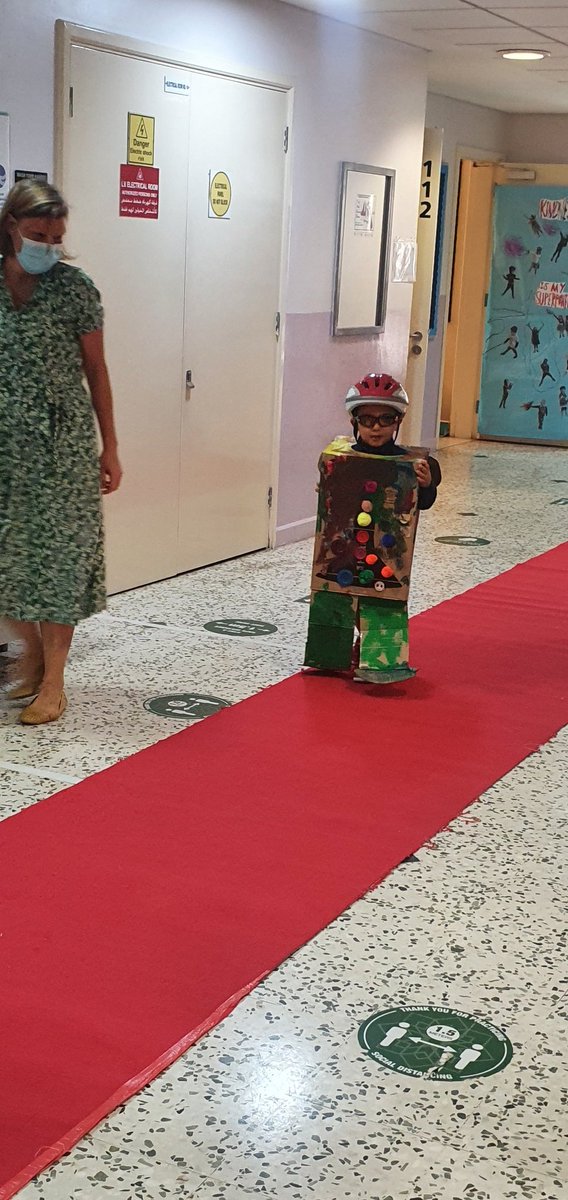 We also express ourselves through sculpture and fashion! The borders of creativity are endless in KG1! #IAMACS #ACSabudhabi
#ACSlearns