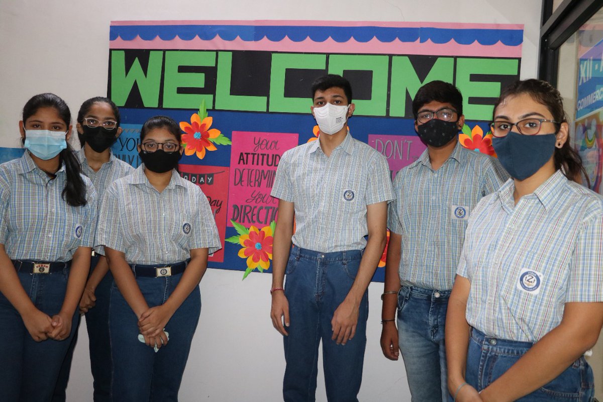 ZebarSchool's tweet photo. The Vice-Principal of the Secondary Section, Ms Mili Bhattacharyya, welcomed the students of Grade 10 and 12 as the new academic session 2022-23 began today.
@b_mili18 @Sharmis99105095 @mgchoksi https://t.co/DqrlTyI6LD