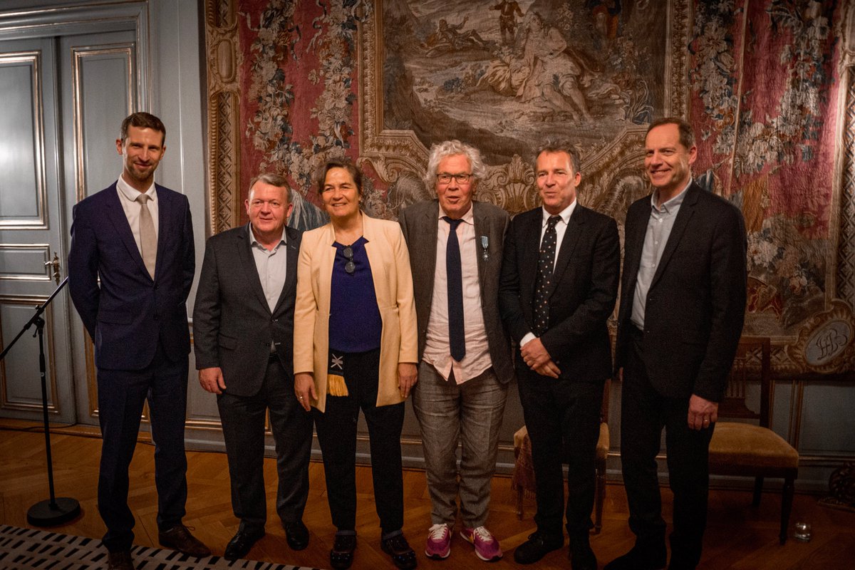 francedk's tweet photo. A beautiful evening at @francedk in honour of Jørgen Leth and his outstanding efforts to introduce 🇫🇷 sport to the Danes! 🇩🇰 #tourdefrance @LeTour  🚲 https://t.co/zXD3mduqHv
