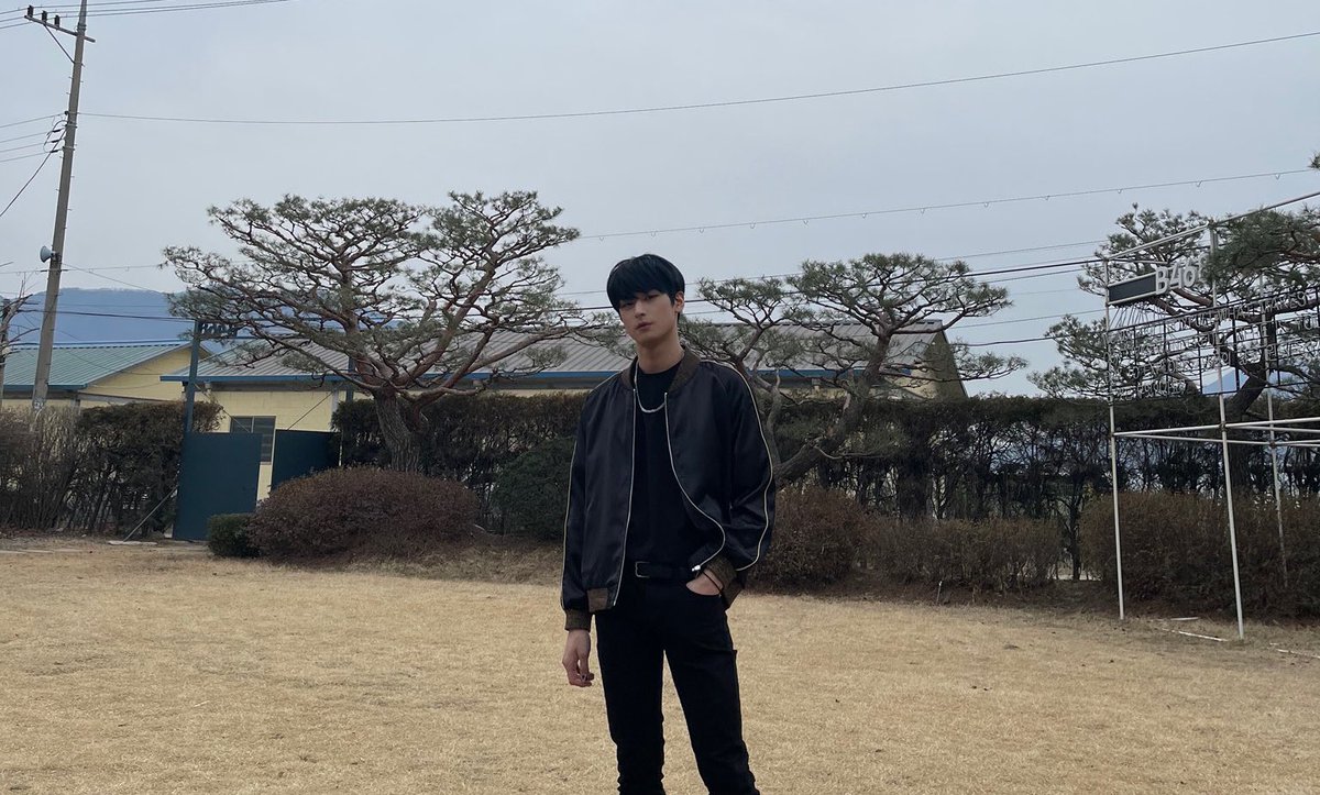 ًً (@ljydaily) on Twitter photo 