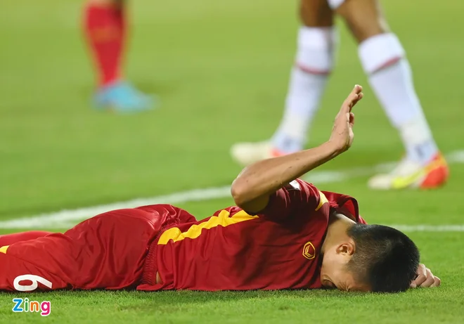 tw4018's tweet photo. Cú đánh đầu của Khalid Al-Hajri giúp Oman thắng tuyển Việt Nam 1-0 trên sân Mỹ Đình tối 24/3. https://t.co/vIm6THi22G