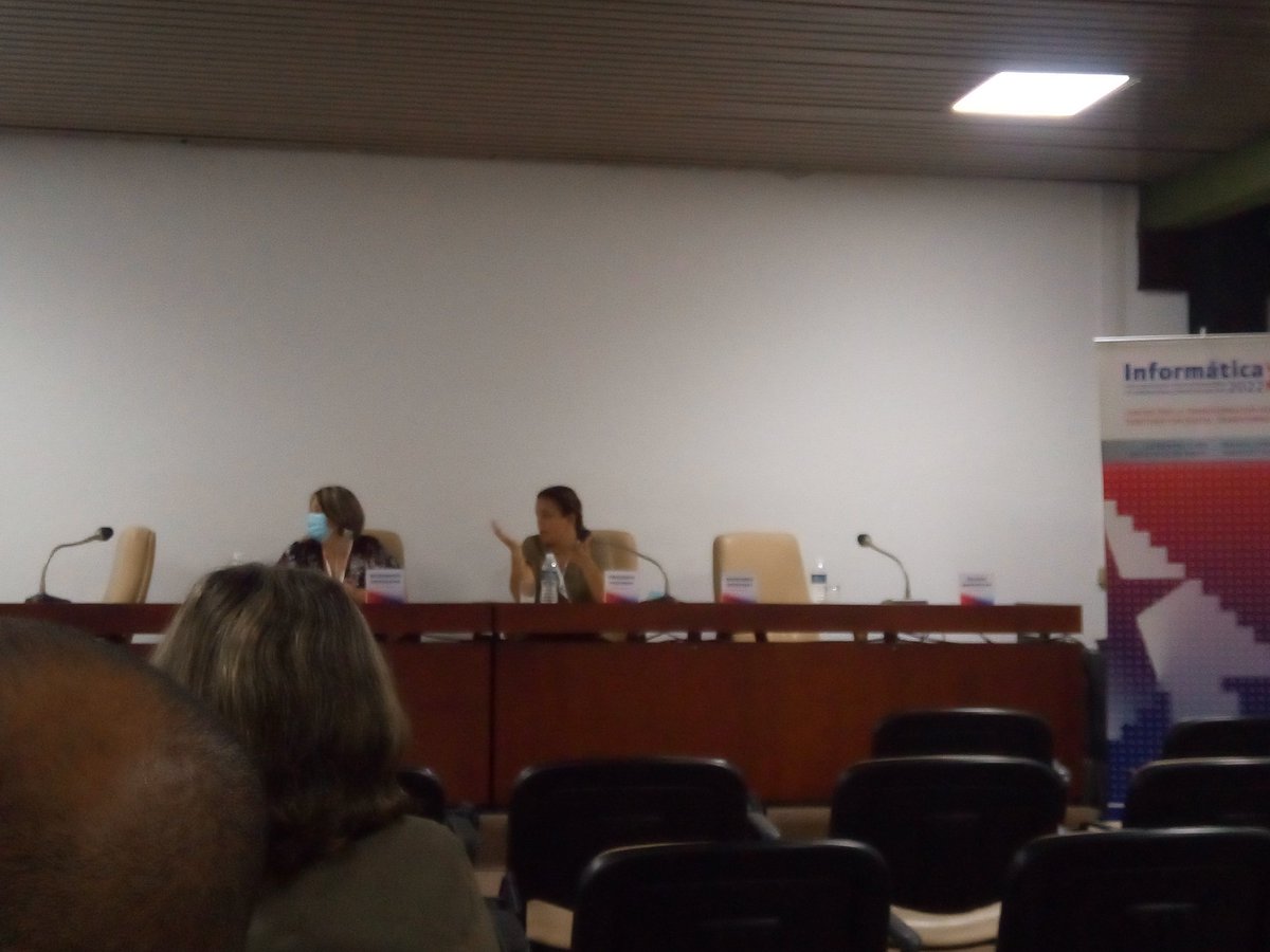 Excelente conferencia impartida por la presidenta de la UIC y profesora Titular de la <a href="/universidad_uci/">Universidad de las Ciencias Informáticas</a> <a href="/afeblese/">Ailyn Febles</a> en el marco de #Informática2022 <a href="/CasanYaimi/">Yaimí Trujillo Casañ</a> <a href="/YanioHdez/">Yanio Hernández </a> <a href="/raydelmp/">Raydel Montesino Perurena</a> <a href="/nataliauci16/">Natalia 🇨🇺</a> <a href="/AnaMarys8/">Ana Marys</a>