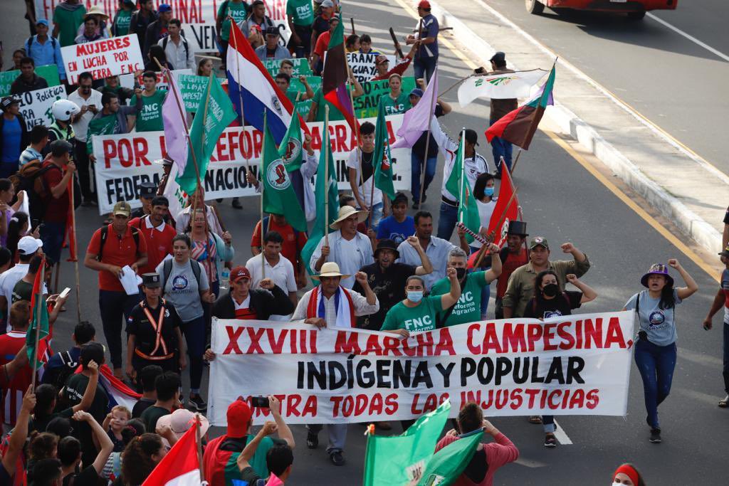 carlosfilizzola's tweet photo. ✊🏼Empieza hoy la #XXVIIIMarchaCampesina, Indígena y Popular, en el marco de la #LuchaProlongada #ContraTodasLasInjusticias
💪🏼Apoyamos sus legítimas reivindicaciones
Por el cumplimiento de sus derechos, por el cambio de este modelo de país desigual que criminaliza la lucha social! https://t.co/xKpfbjDA3O