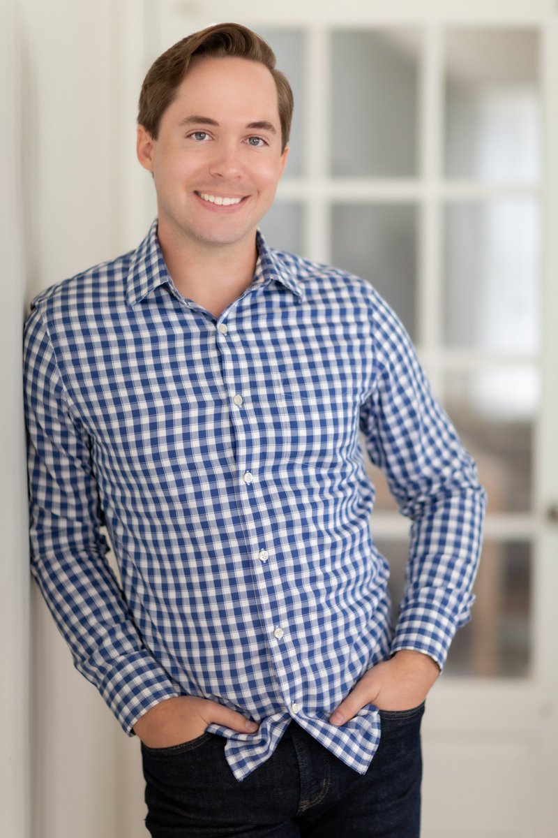 SoldBySue's tweet photo. Clients Come First!  Thank you, Kristen and Kyle, for the beautiful testimonial.  
"TSue Smith team really does work as a team. They made the entire process seem seamless. Bryan was an awesome advisor and negotiator. 
#Thankful #soldbysue #suesmithteam #grateful https://t.co/phHMsYUU39
