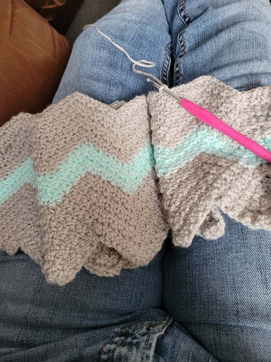 ActuallyYarn's tweet photo. Progress on this baby blanket for @knotsoflove
Made with loops and threads snuggly wuggly ya rn in the colors  soft grey and soft mint with a 3.5mm hook
#charityblanket #charityblankets #charitywork #charity #charityproject #crochetblanket #crochet #handmade #handmadewithlove https://t.co/43JgzYWfQD