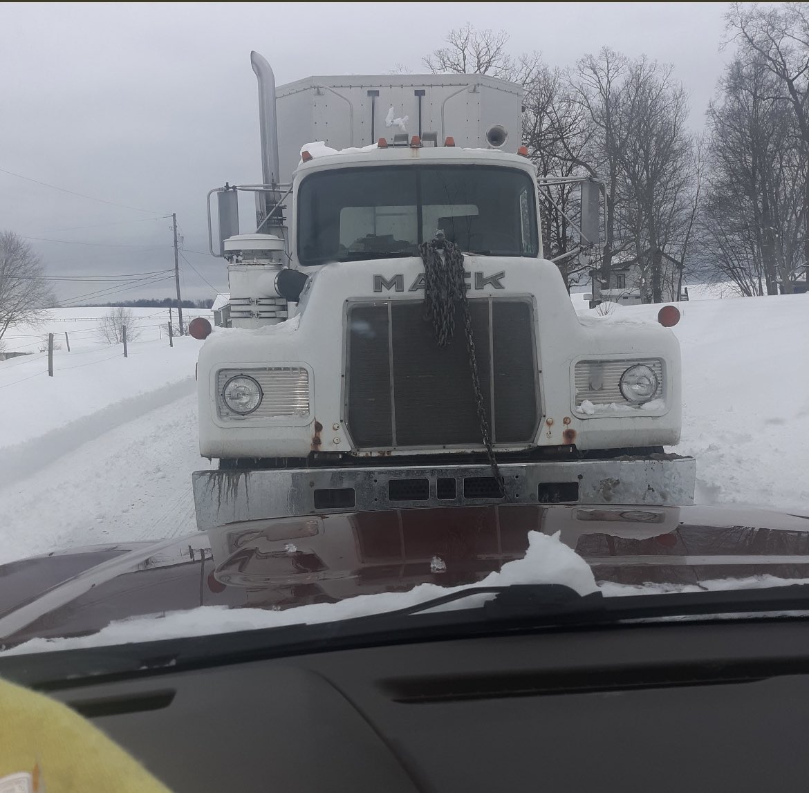 WhitmoyerEthan's tweet photo. @az_farms They get stuck kinda easy, but they are tough, and just pull hard.. https://t.co/RWx2qQsPZv