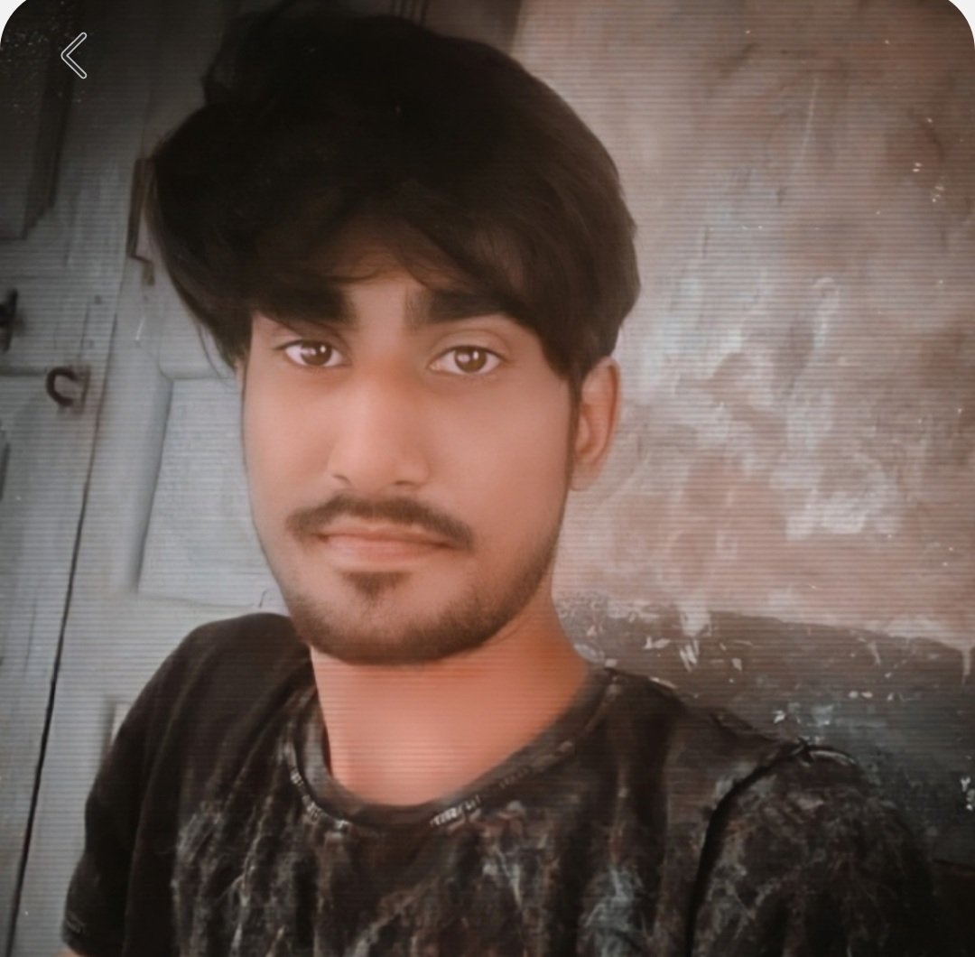ArsiShakir's tweet photo. उदासी नाम है साहब मेरे कबीले का,

मैं मुस्कुराया तो मुजरिम पुकारा जाऊंगा ।।😞 https://t.co/xRMwrVgSYL https://t.co/XdJOrwLA80