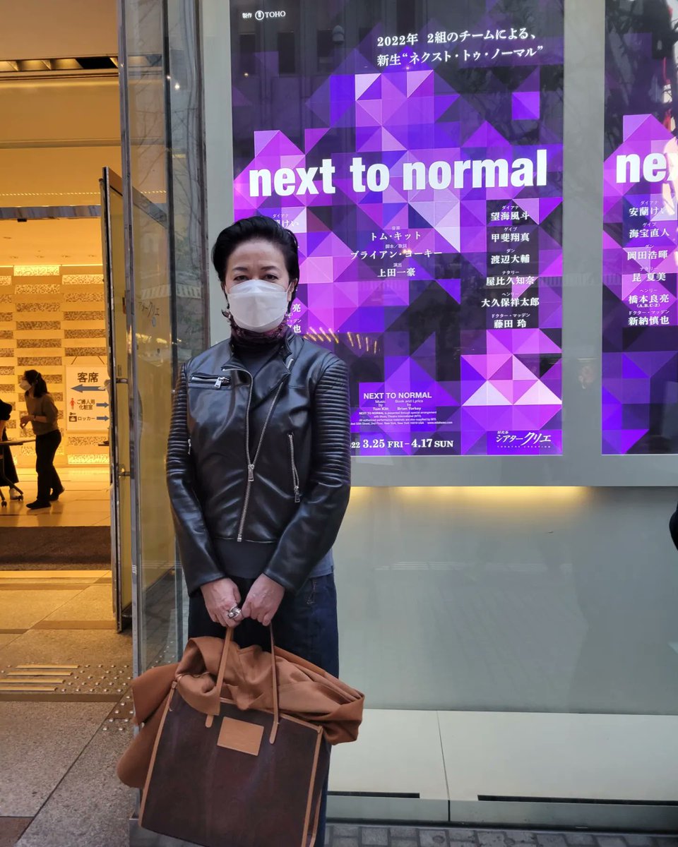 pei1202y's tweet image. 偶然にも大阪芸大の教え子が隣の席に座っていて、二人で再会を喜び話が弾み!嬉しい初春のプレゼント💝👍😷🦕！
この春💐卒業ホヤホヤの本田大河君🎹🎶これから舞台デビューします!応援宜しくお願い致します!