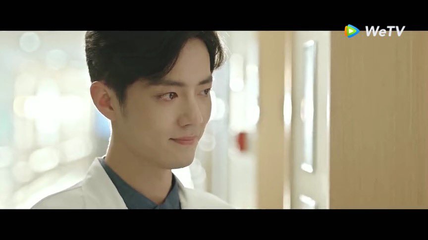 watchingserie's tweet photo. ฮือออ ชอบฉากนี้มาก ยิ้มปนสุขปนเศร้า บอกไม่ถูก ผ้มอินมากกก😭😭 ความพยายามของหมอกู้สำเร็จแล้วนะ

#คุณคือคําปฏิญาณแห่งรัก #theOathOfLove https://t.co/pUBMouGG9i