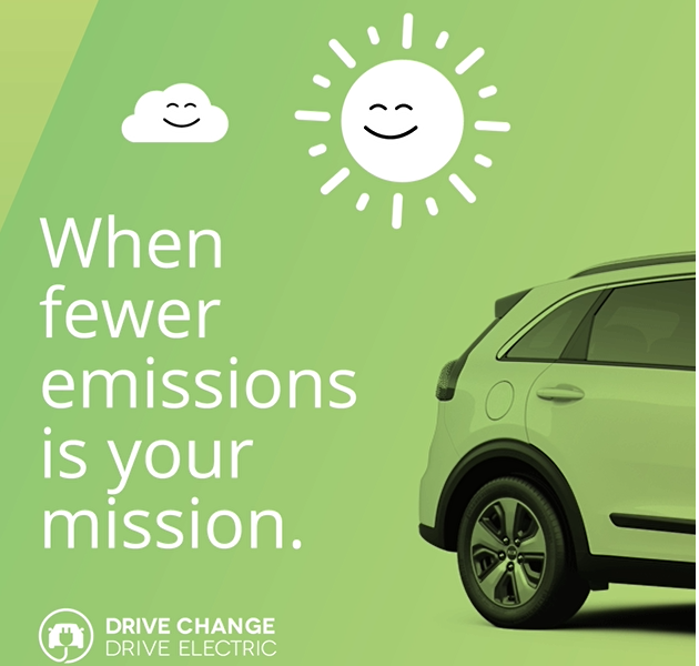 DriveElectricUS's tweet photo. EV Pop Quiz: How much less lifetime carbon pollution do EVs produce compared to gas-powered cars? Answer: On average, 54% less! You can lessen your carbon footprint today. Learn all about EV sustainability: https://t.co/J0kj13RqFN https://t.co/4yXxRNvpFh