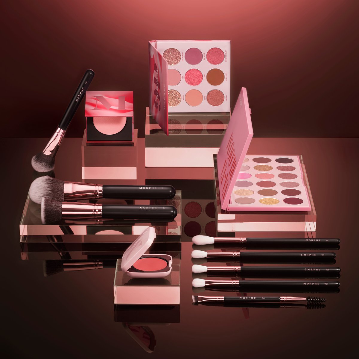 MorpheBrushes's tweet image. We’re BLUSHING over our NEW Making You Blush Collection featuring Meredith Duxbury. #ComingSoon