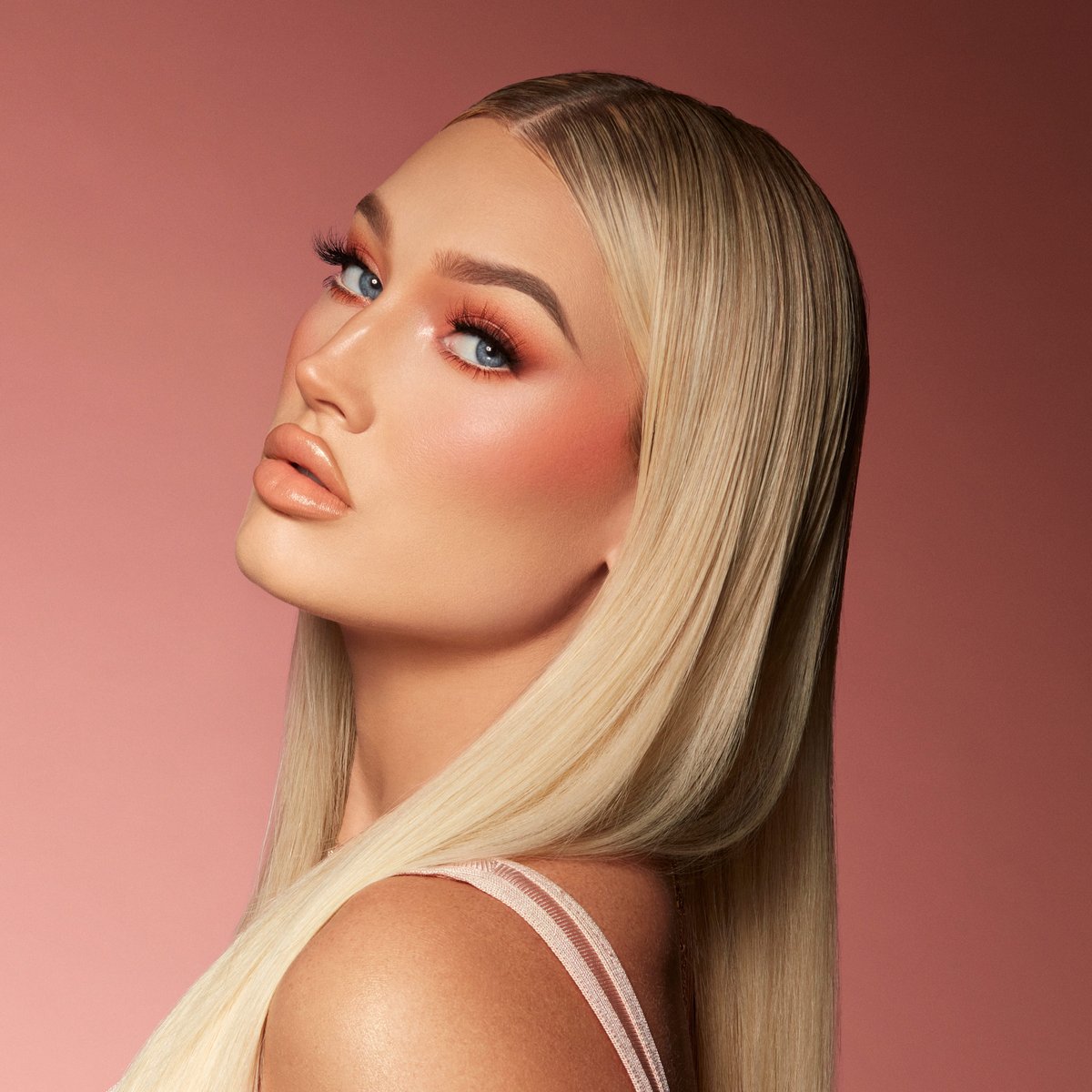 MorpheBrushes's tweet image. We’re BLUSHING over our NEW Making You Blush Collection featuring Meredith Duxbury. #ComingSoon