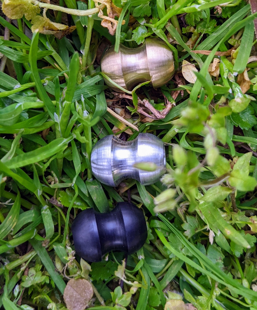 Deoje362's tweet photo. Medium Curvy Lanyard Bead in Brass, Aluminum, and Delrin

#edcknives #edcgear #edcommunity #paracord #edcporn #edclife #lanyards #survivalgear #everydaycarry #knifeporn #pocketdump #pocketcarry #beads #edcbead #dailygear #edc https://t.co/aJazt95T0O