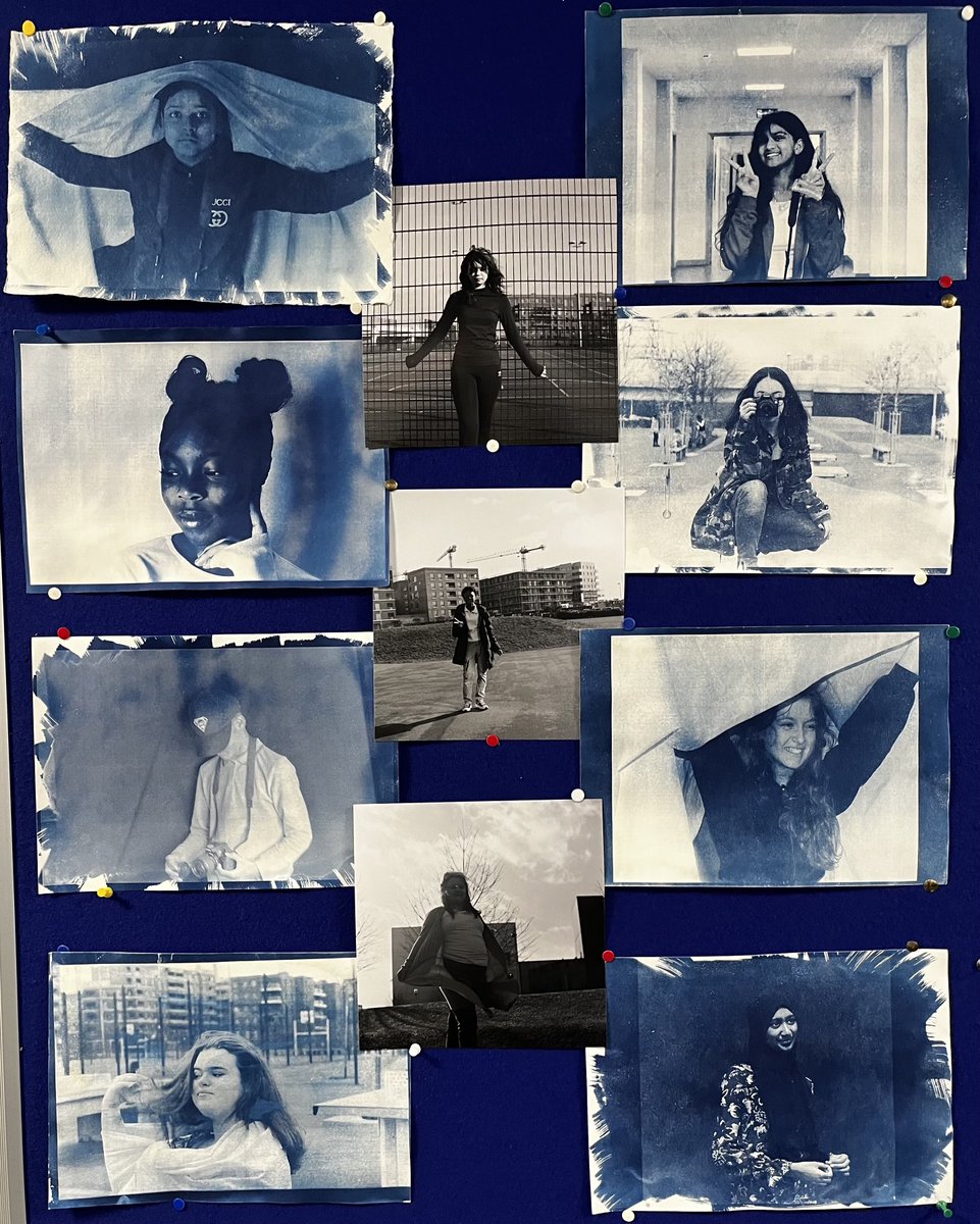 ArtsCampus's tweet photo. #photography ⁦@ArtsAward⁩ ⁦@RiversideCampus⁩ learning new skills. https://t.co/Jv4NazLrSw