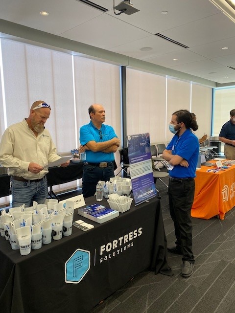 fortsol's tweet photo. Yesterday our TX team met w/ top candidates from a local college to discuss joining the Fortress team! We loved meeting everyone.
Interested in 𝘦𝘹𝘱𝘢𝘯𝘥𝘪𝘯𝘨 𝘺𝘰𝘶𝘳 𝘱𝘰𝘵𝘦𝘯𝘵𝘪𝘢𝘭 w/ Fortress? Click here: https://t.co/4YIh73LPsA
#Fortress #Fortsol https://t.co/wDmPkBUHdn
