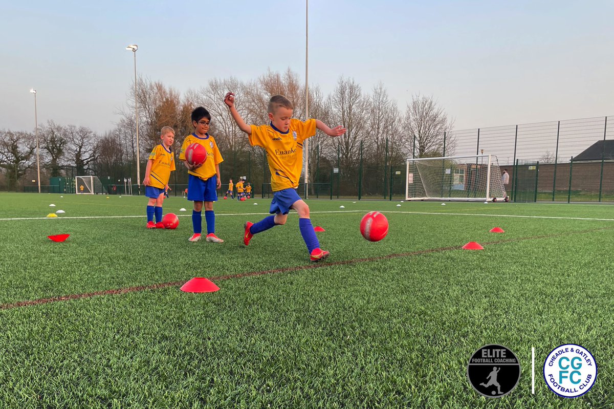 EliteFCAcademy's tweet photo. β«οΈ| GRASSROOTS CLUB COACHING
All 5 @CGJFC under 7 teams were on fire π₯ this week during our Elite Partner Club Sessions
Foundation Phase focus this week sees teams focusing on their Finishing
β
Left Foot
β
Right Foot
β
Striking With Power
β«οΈ| #ElitePartnerClub | #cgjfc https://t.co/P9IYnZgcTN