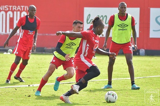 AmericadeCali's tweet photo. 🇦🇹 Jueves de alta intensidad en Cascajal ⚽️ https://t.co/J5Kltux5NH