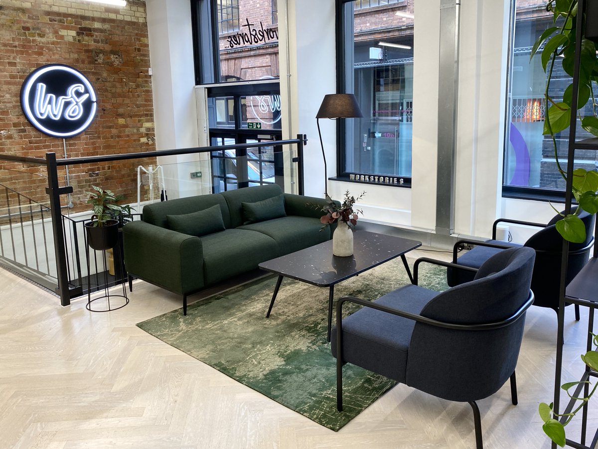 To mark our showroom 3yr anniversary, we gave the space a nice refresh highlighting our new collections and best sellers 💫
Whilst we await our new Contour chairs to arrive to share all the images with you, here’s a sneak peek at our reception. 
Book now your visit!👀