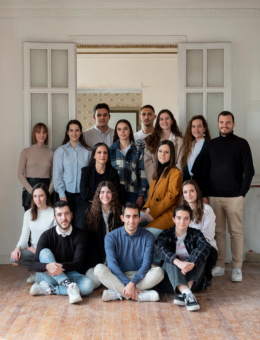 Casa Decor (@casadecor) on Twitter photo - Los estudiantes del Grado Universitario Oficial en Diseño de Interiores de @esne_es realizarán un nuevo proyecto, en colaboración con <a href="/kriskadecor/">Kriskadecor</a>, firma especializada en la creación y fabricación de cortinas metálicas para el diseño de interiores. - Los estudiantes del Grado Universitario Oficial en Diseño de Interiores de @esne_es realizarán un nuevo proyecto, en colaboración con <a href="/kriskadecor/">Kriskadecor</a>, firma especializada en la creación y fabricación de cortinas metálicas para el diseño de interiores.