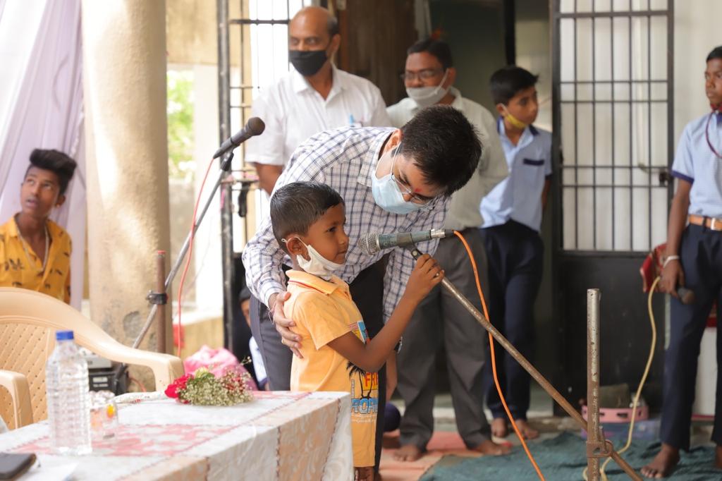 वलसाड जिल्ला विकास अधिकारी ने प्राथमिक विद्यालयो मे अभ्यासरत बच्चो की मौखिक अभिव्यक्ति क्षमता सुधारनेे हेतु ' बोलेगा बचपन ' अभियान शुरू किया। आज से हर बच्चे को बोलने का अवसर प्रदान करने के जिले का पूरा शिक्षा विभाग तत्पर रहेगा।
#BolegaBachpan 
#BABUBARIA
