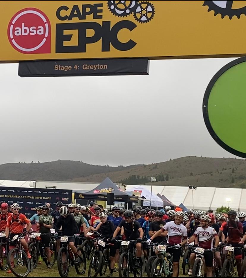 SU_Alumni's tweet photo. #Move4Food: Francois Swart and Robert van Staden completed Stage 4 of the 2022 Absa Cape Epic today!
They are trying to raise funds to provide immediate relief to curb student hunger on SU’s campuses so no student will have to study on an empty stomach.
https://t.co/MDxCdrybjH https://t.co/0UPMC3NnbB