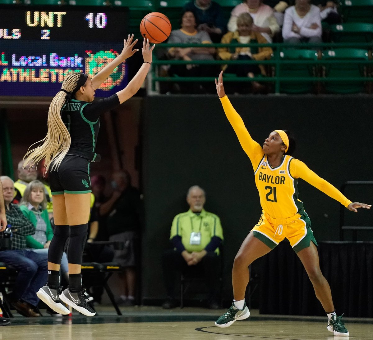 McgruderCurtis's tweet image. We see you! 💎 💚🤍@swiperK01 #BuildingATeam *Foundation is everything. 📈👀