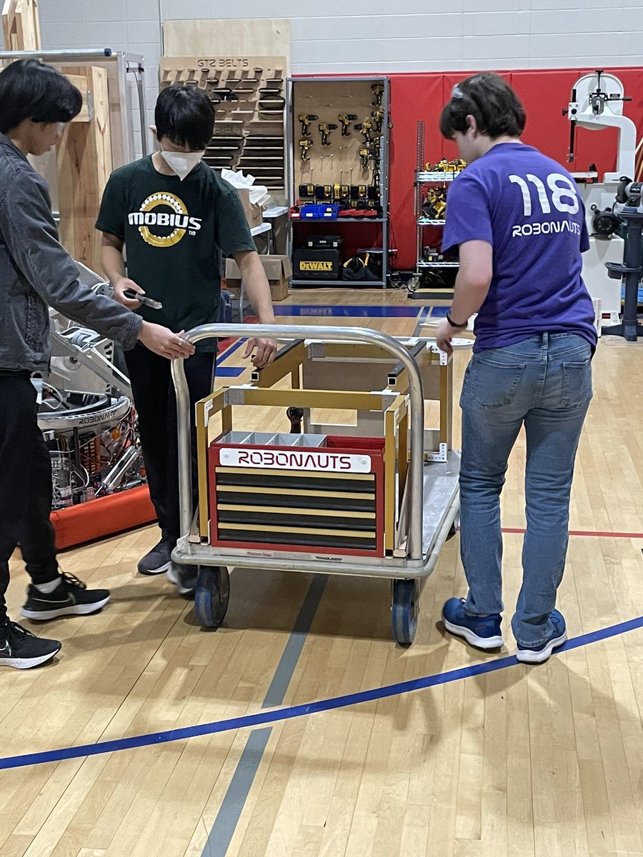 CCISD_CTE's tweet photo. Good luck &amp; safe travels @ClearCreekISD @Robonauts118 on your journey to Irving for the @FRCTeams Competition! 

@CreekWildcats @ClearBrookHS @Clear_LakeHS @CFHS_Knights @ClearSpringsHS @ClearView_HS https://t.co/SqbfSIOZrv