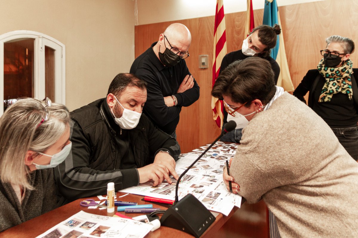 AvingudaValles's tweet photo. Tot i que el pla #AvingudaValles és a llarg termini, podem començar amb petits projectes d’urbanització (senyalització, arbrat i mobiliari urbà) coherents amb un marc estratègic més gran, que promoguin la sostenibilitat, la diversitat i l'atracció d’un públic intergeneracional 🧓 https://t.co/f5nSK62zpy