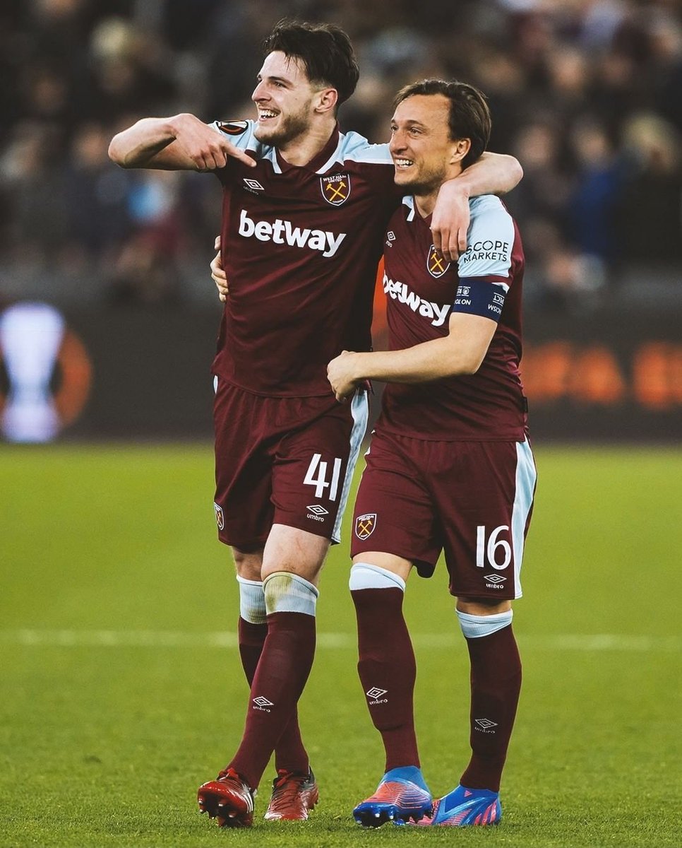 WestHamViews_'s tweet photo. Mark Noble has just 8 Premier League games left in his West Ham career.

Don't think I'm ready for this season to end just yet...

😭⚒️ #WHUFC #COYI https://t.co/k1HKViS5Ne