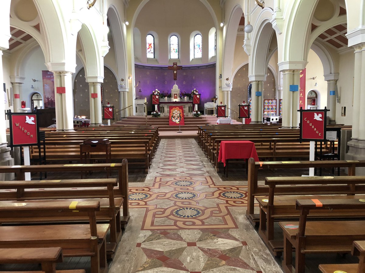 StCanicesChurch's tweet photo. Confirmation day for the boys from st canices school. Beautiful day https://t.co/VObGukEDio
