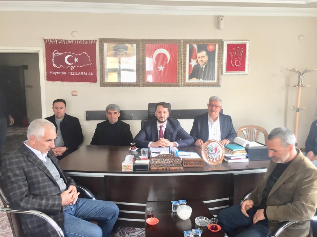 parti_tan's tweet photo. İl başkan yardımcımız av.@avhuseyindenli
ilçe koordinatörümüz @mekinci2121
ilçe başkanımız @hayrettin_kzl başkanlığında mahalle başkanları toplantısı gerçekleştirildi. https://t.co/lO3lXch1fZ