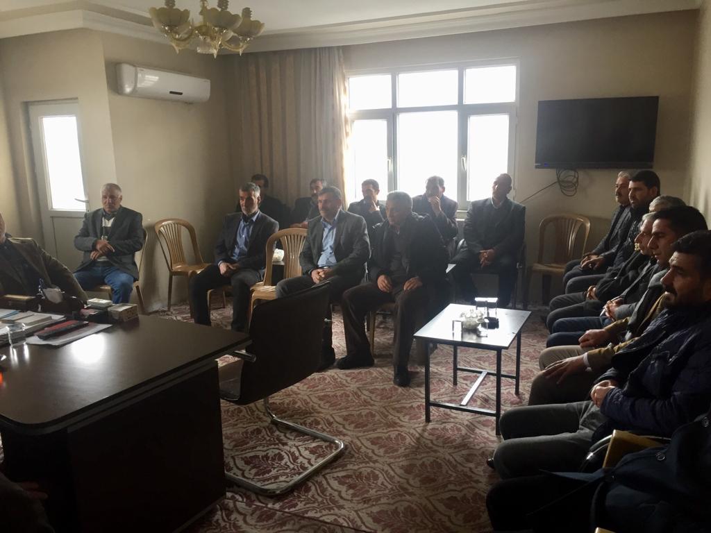 parti_tan's tweet photo. İl başkan yardımcımız av.@avhuseyindenli
ilçe koordinatörümüz @mekinci2121
ilçe başkanımız @hayrettin_kzl başkanlığında mahalle başkanları toplantısı gerçekleştirildi. https://t.co/lO3lXch1fZ