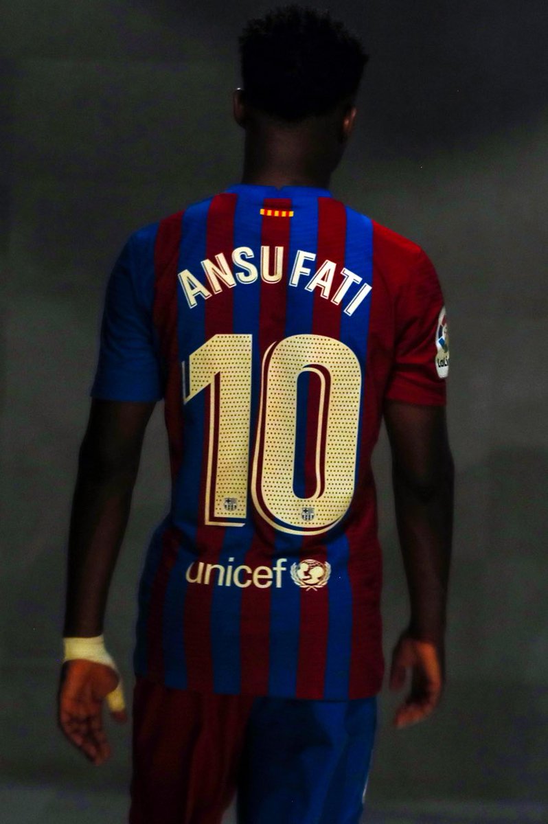 andresriver24's tweet photo. Ansu Fati regresaría luego del parón de selecciones, gran noticias para todo el barcelonismo. Confío en que Xavi y el cuerpo médico llevarán con calma a Ansu para consiga una buena regularidad física.
#AnimoAnsu https://t.co/4UiCOl5qlX