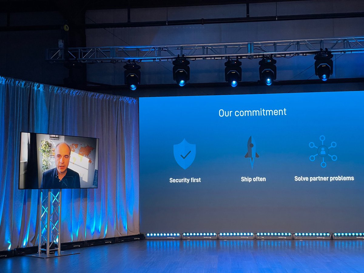 datto's tweet photo. Frederick Bendžius-Drennan, Sr. Product Manager I; Matthe Smit, Sr. Director, Product Management; Ryan Grindrod, Product Specialist; and Sergio Espinosa, Sr. Product Manager talking about all Datto products at #MSPTechDay. #RMM #Azure #BCDR https://t.co/D2oEbhH9HD
