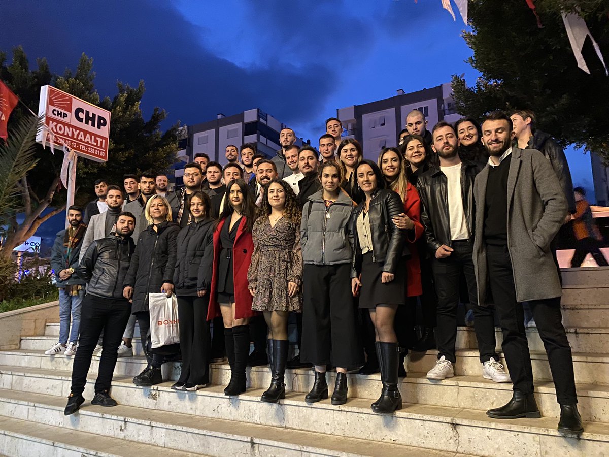 KonyaaltiChpGK's tweet photo. KONYAALTI GENÇLİK BÜYÜK ÖRGÜT BULUŞMASINA HAZIR 😎 https://t.co/gl6zBc3zpU