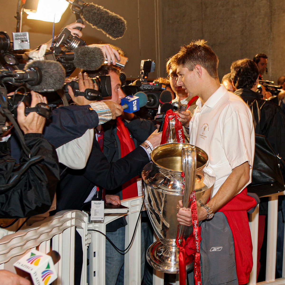 LFC's tweet photo. Steven Gerrard returns to Anfield this weekend for LFC Legends 😍

Stream the match against Barcelona for £1.99 and support the @LFCFoundation 📺