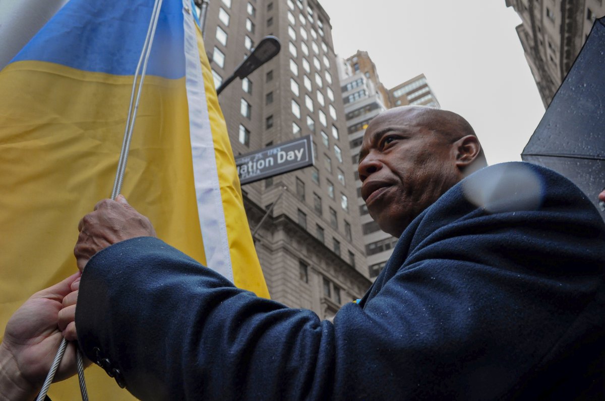 viewpress's tweet photo. Check out this gallery: NYC Mayor Adams rises Ukrainian Flag in NYC: https://t.co/MBwlFXwPPR https://t.co/Ih8lQBMYmp