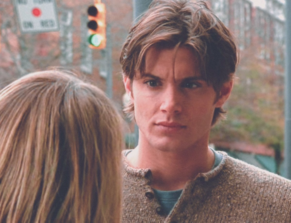 SoldierTheBoys's tweet photo. jensen ackles looked so soft in dawson’s creek https://t.co/FCwOtEUsQB
