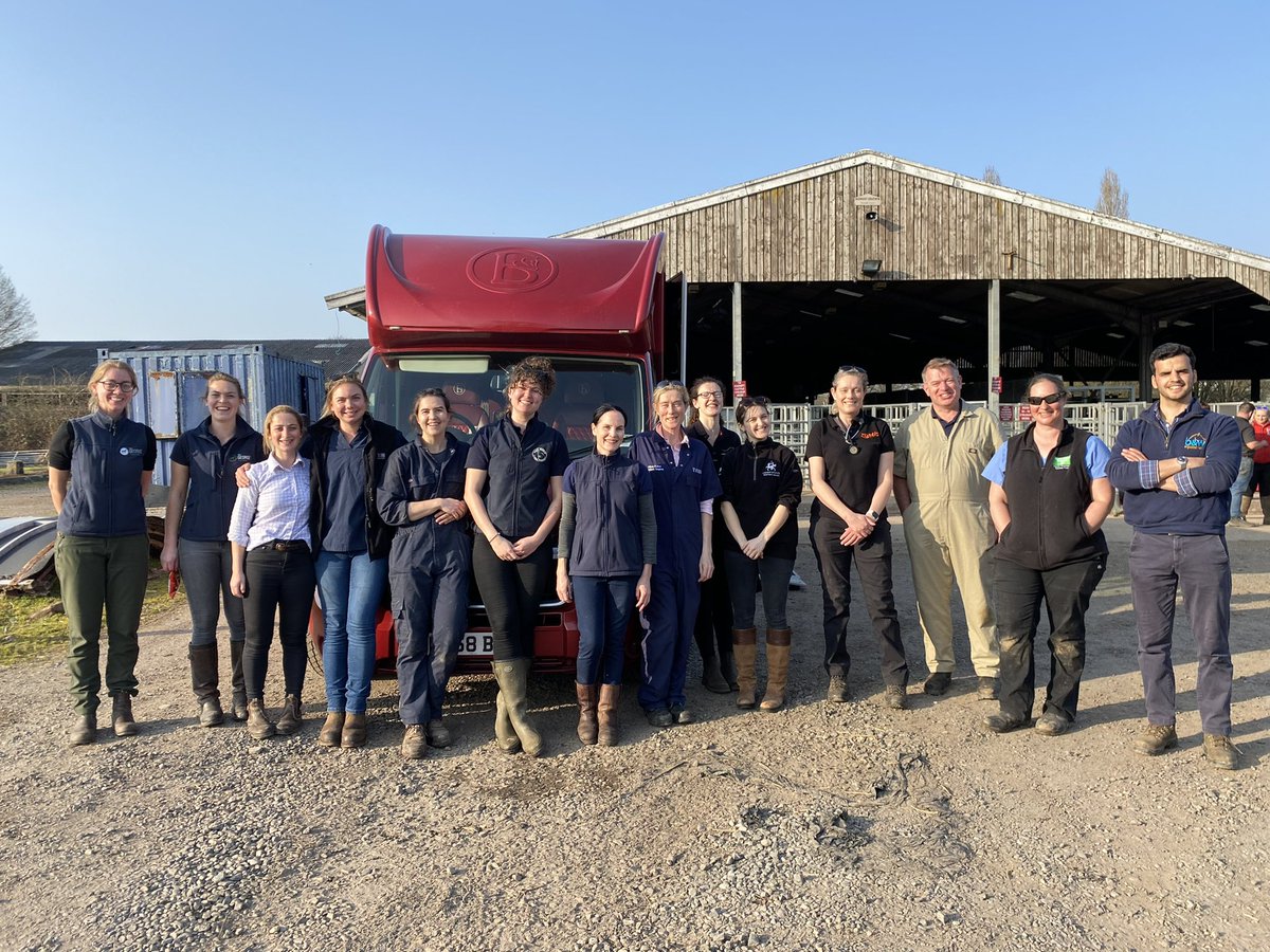 Great day at <a href="/BEVA_news/">BEVA</a> <a href="/BritishHorse/">The British Horse Society</a> welfare and education clinic - providing veterinary care to hard to reach communities thanks to a fantastic bunch of volunteers