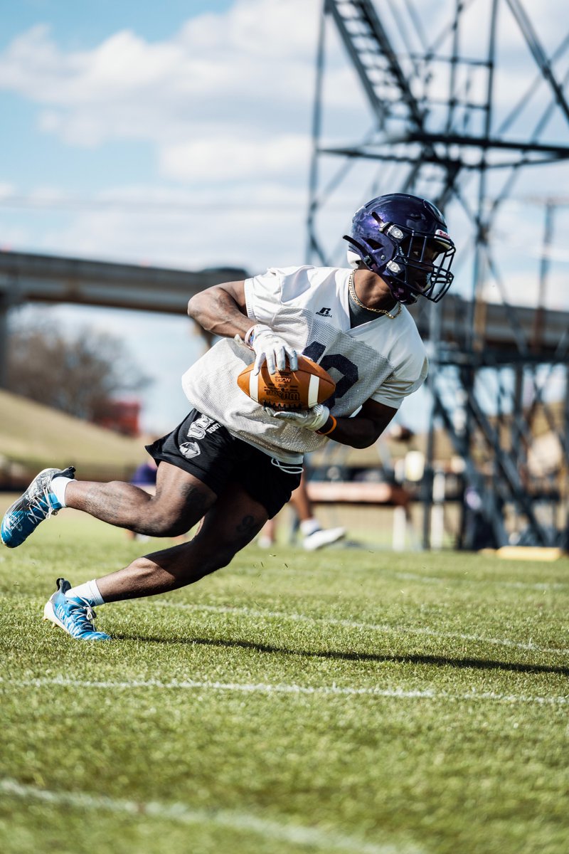 UMHB Football๐ tweet media