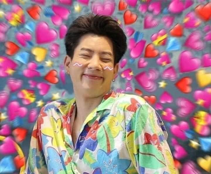 xxfuwoo's tweet photo. thank you for bringing me joy these days 💚💚
Sleep well guys, love you all~~
#GMMTVSafeHouseSS3D4
#OfGun #ออฟกัน @off_tumcial @AtthaphanP https://t.co/ZW7jNTpBxB