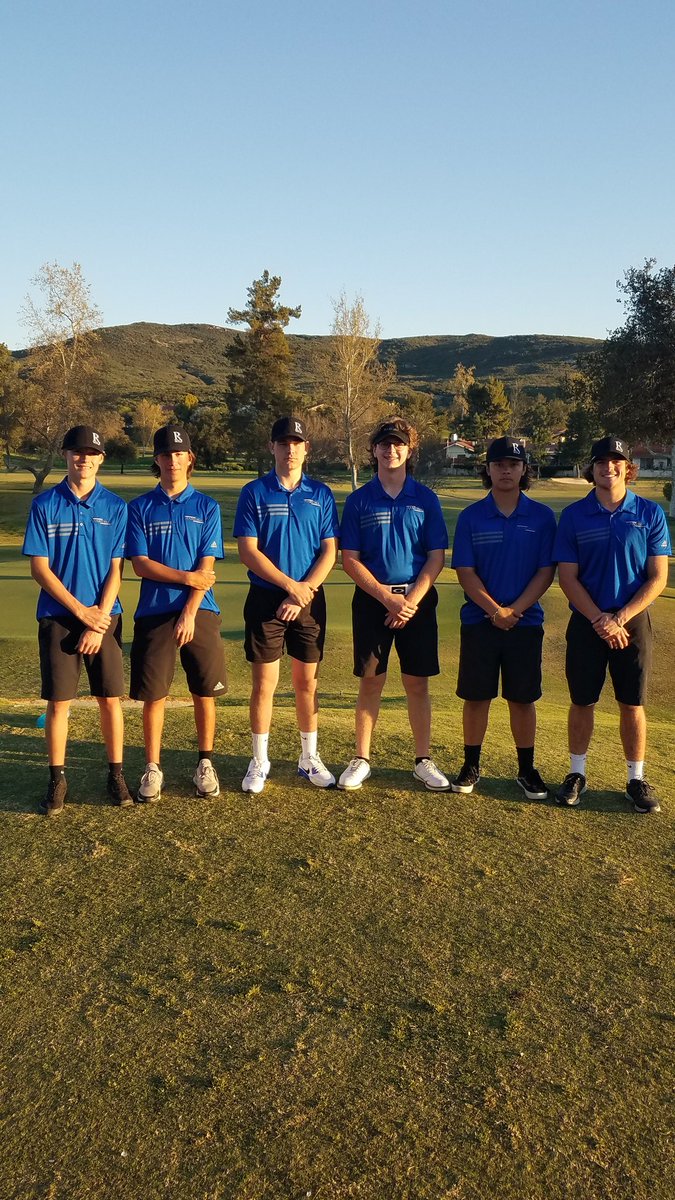 GolfRamona's tweet photo. Ramona Bulldogs beat Fallbrook 237-280.  Ramona won every group matchup and even took home MEDALIST honor;  Fr-Alex Morgano shot a 41.
Ramona runs its season record to 6-1 (1-0 league). https://t.co/TB43qq4KwI