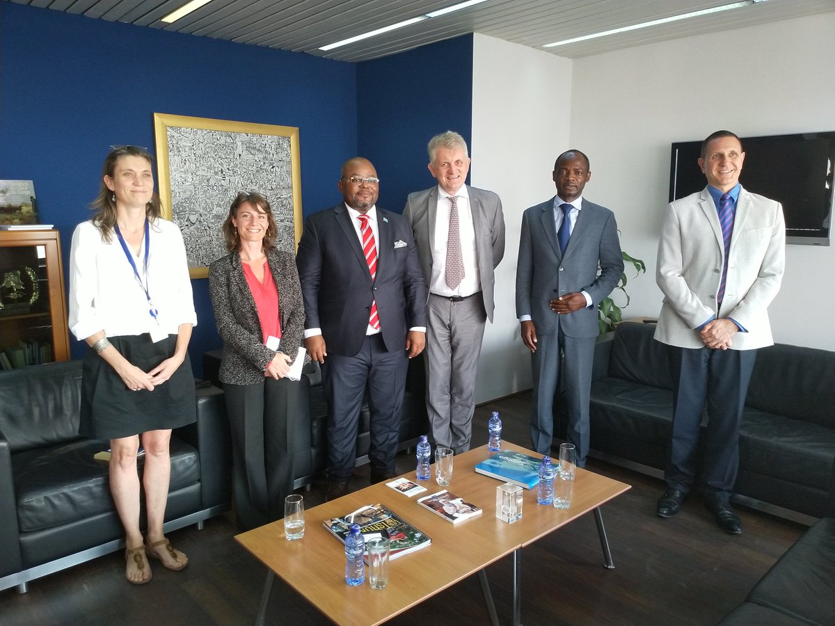 Jmchataigner's tweet photo. J'ai présenté aujourd'hui au Ministre du Budget #RDC @BojiAime les priorités de la coopération européenne @UEenRDC pour la période 2021/2024 et fait le point sur l'exécution de nos programmes d'investissement mis en oeuvre par la #COFED @financesrdc #PartenariatConcret https://t.co/NpEppyztPt