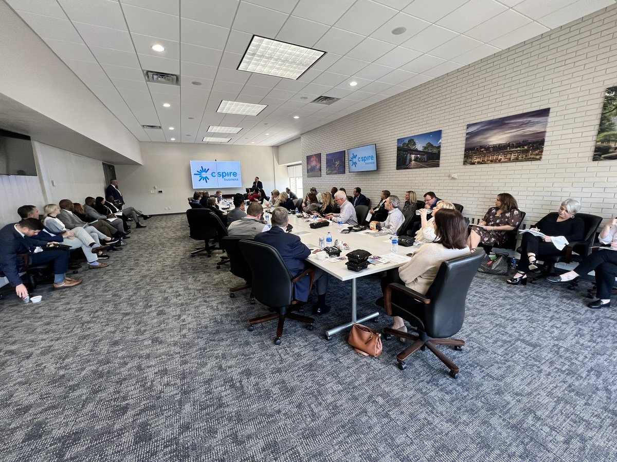 westalchamber's tweet photo. We’re making business happen with a full house at our our monthly Board of Director’s meeting!

Thank you @cspire for sponsoring! https://t.co/wFZ3dP5VnX