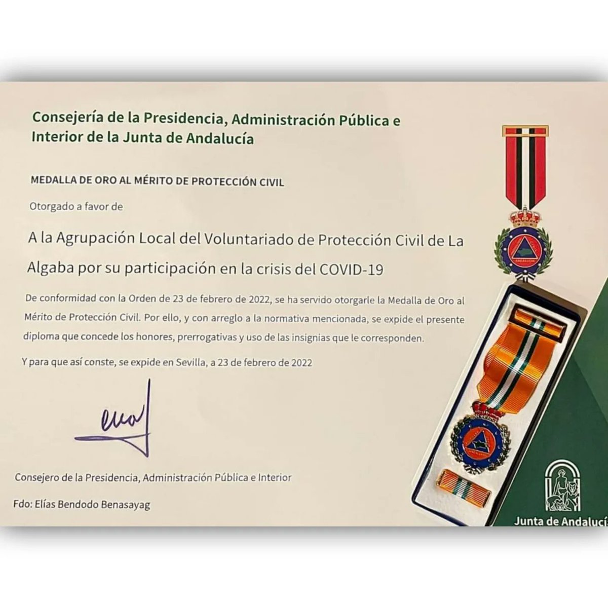 PcLaAlgaba's tweet photo. Un reconocimiento con grandes valores contenidos en los que se puede describir una inmensidad de dedicación , entrega incondicional ante una crisis la cual ha golpeado fuertemente a un gran número de personas incluso a las que hoy no están con nosotros por tales circunstancias https://t.co/ZeH7OQW2uK