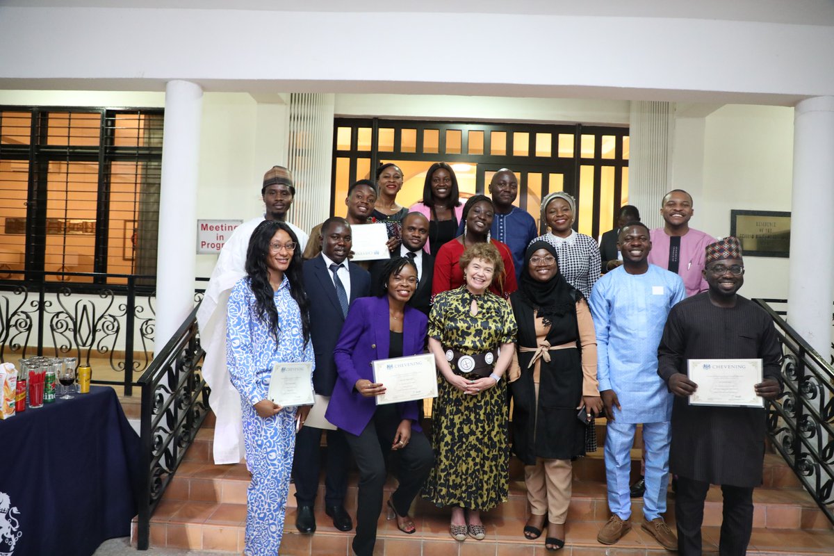 UKinNigeria's tweet image. In #Abuja, British High Commissioner, @CatrionaLaing1 hosted a welcome home ceremony for the newly returned #Chevening scholars who completed their studies in the UK in the 2020/21 academic year.
@CheveningFCDO @CaanNG