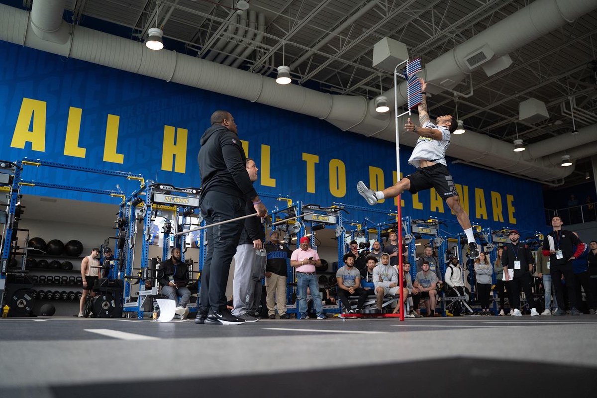 Typeonephoto's tweet photo. @UDBlueHens 2022 Football Pro Day https://t.co/ek0TDJfwyW