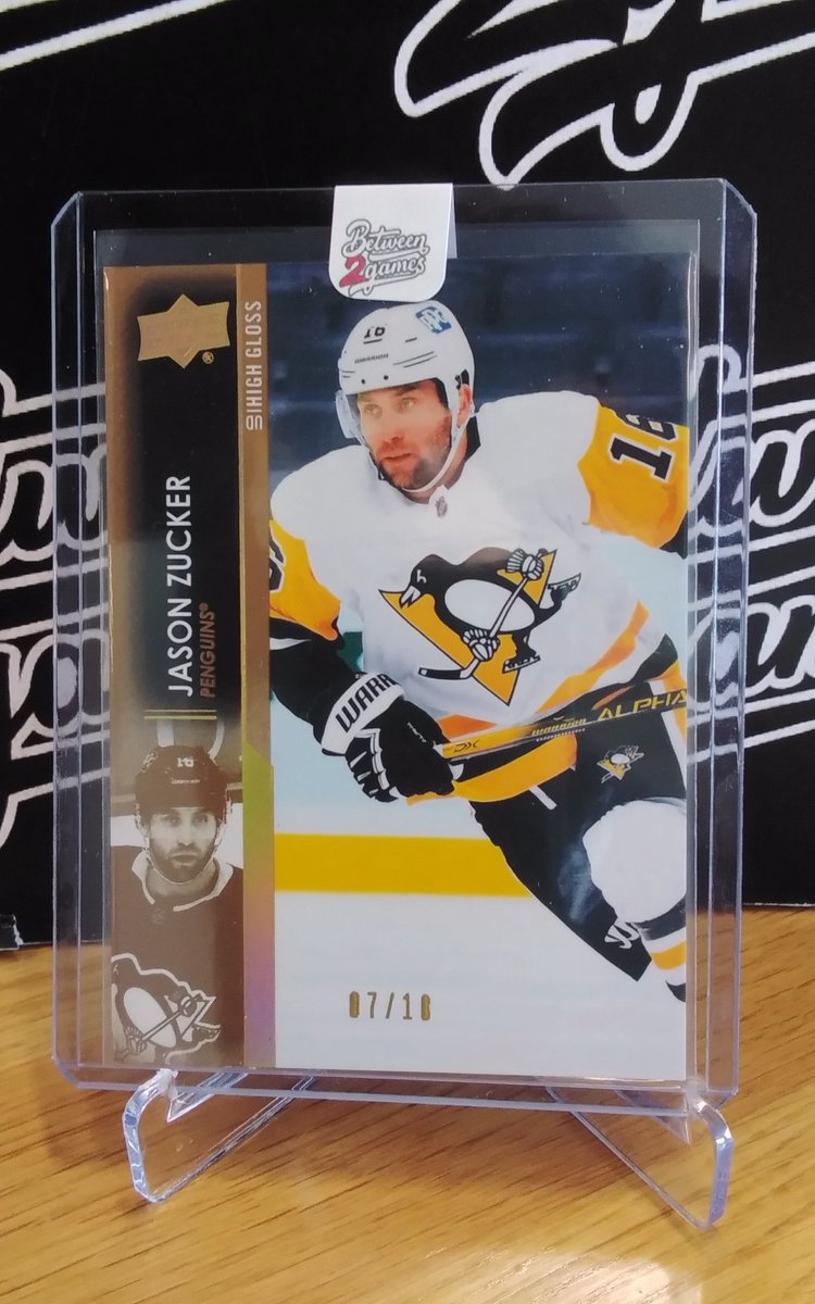 Between2Games's tweet photo. Une autre belle soirée pour nos membres!🤩
Félicitation guys!💪
What a night! Congrats guys!🔥🏒🤟
#upperdeckhockey #youngguns #caulfield #zegras #highgloss #hockeycards
@UpperDeckSports  @UniversalDst  @Grosnor_Dist https://t.co/uDRO8uxxYS