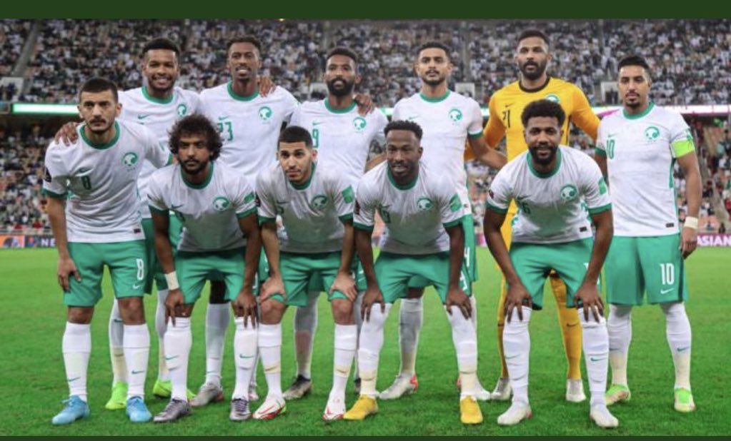 AzizbagBag's tweet photo. ألف مبروك ..
للقيادة الحكيمة
ألف مبروك لوزارة الرياضة ألف مبروك للاتحاد السعودي
ألف مبروك لصقورنا الخضر والجهاز الفني
ألف مبروك للوطن وجماهيره الغالية
--
منتخبنا ياسادة الى نهائيات كأس العالم
💪🇸🇦💚🇸🇦
#السعودية_الصين https://t.co/iCeVu9zKj9