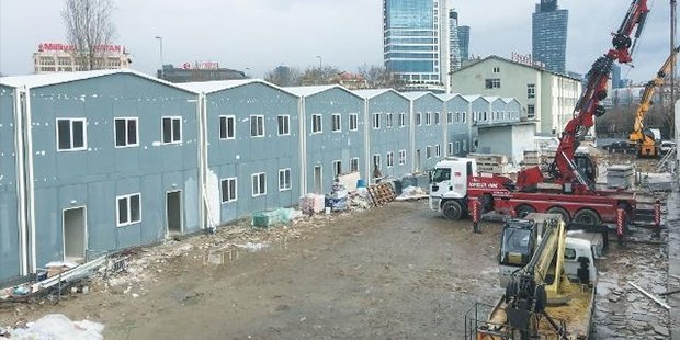 İlmek ilmek örüldü bir gecede söküldü....
#barakadeğilokulistiyoruz.  #BarakadanAmerikaya
#barakadeğilokulistiyoruz